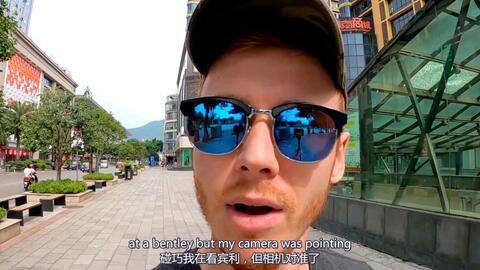 吃瓜小哥网红是谁啊,揭秘“吃瓜小哥”网红背后的故事